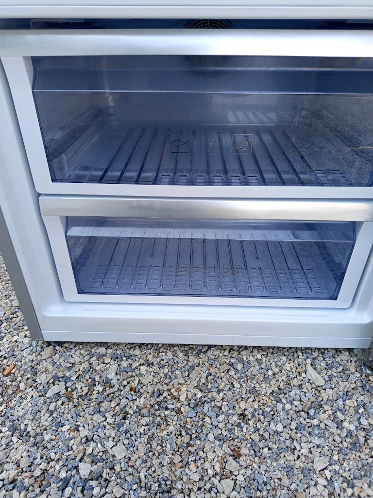 BEKO PROSMART İNVERTER BUZDOLABI 650 LİTRE XXL - 8