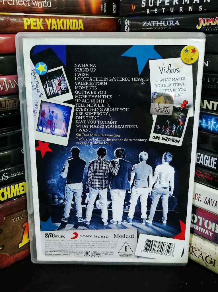 One Direction Up All Night Konser DVD - 3
