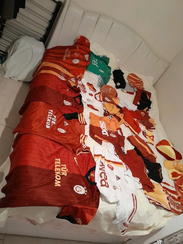 Az kullanilmis, GS-Galatasaray taraftar kravat - 11