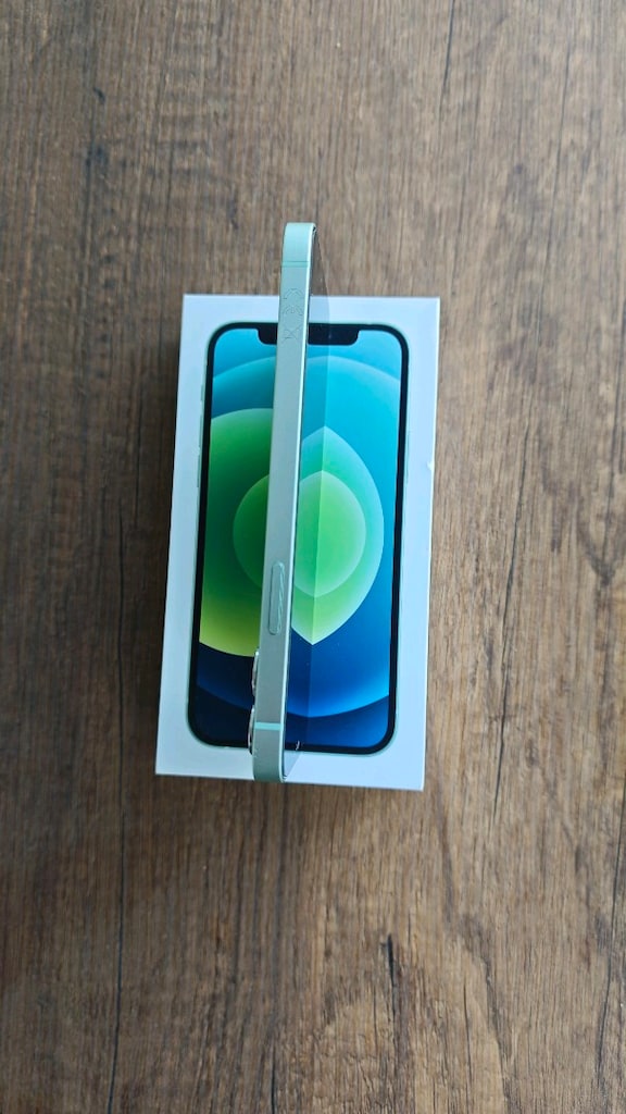 iPhone 12 64 GB - 4