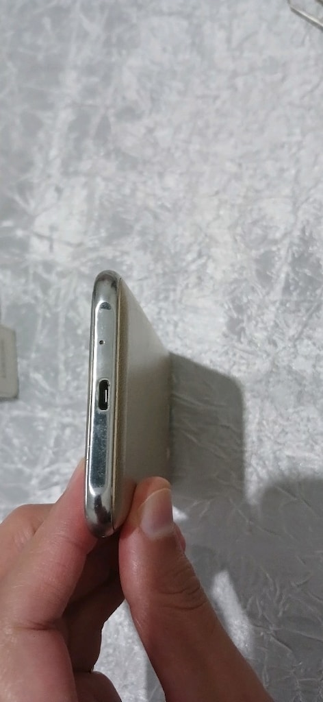 telefon kılıfı ve şarjı - 9