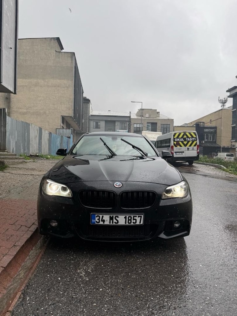 BMW 520I