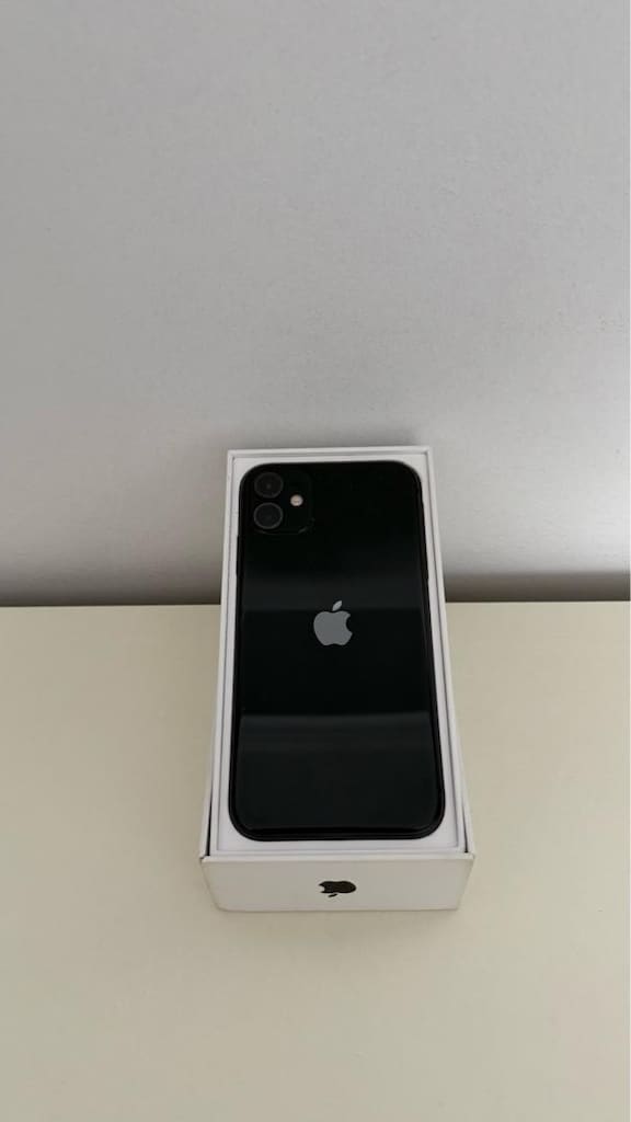 iPhone 11 256GB - 4