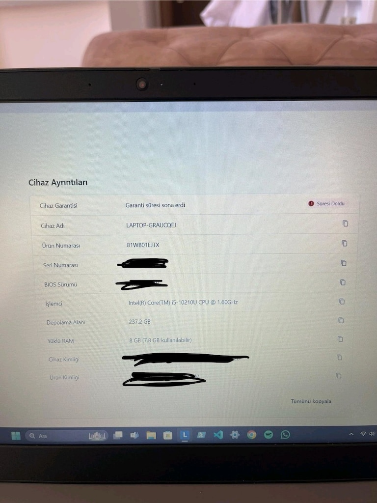 Lenovo IdeaPad 3 - Intel i5 10. Nesil, 8GB RAM, 256GB SSD - 4