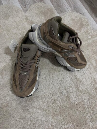 New Balance Sneaker