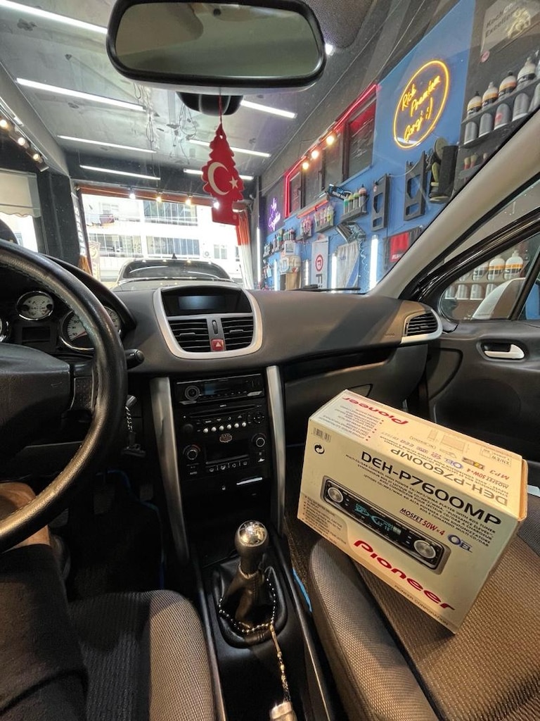 ÇİZİKSİZ KOLEKSİYONLUK PİONEER DEH-P7600MP - 3