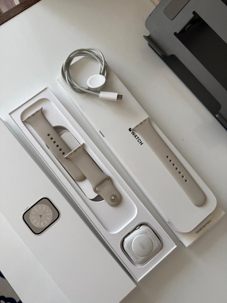 Apple Watch 8 (45 mm) - 10