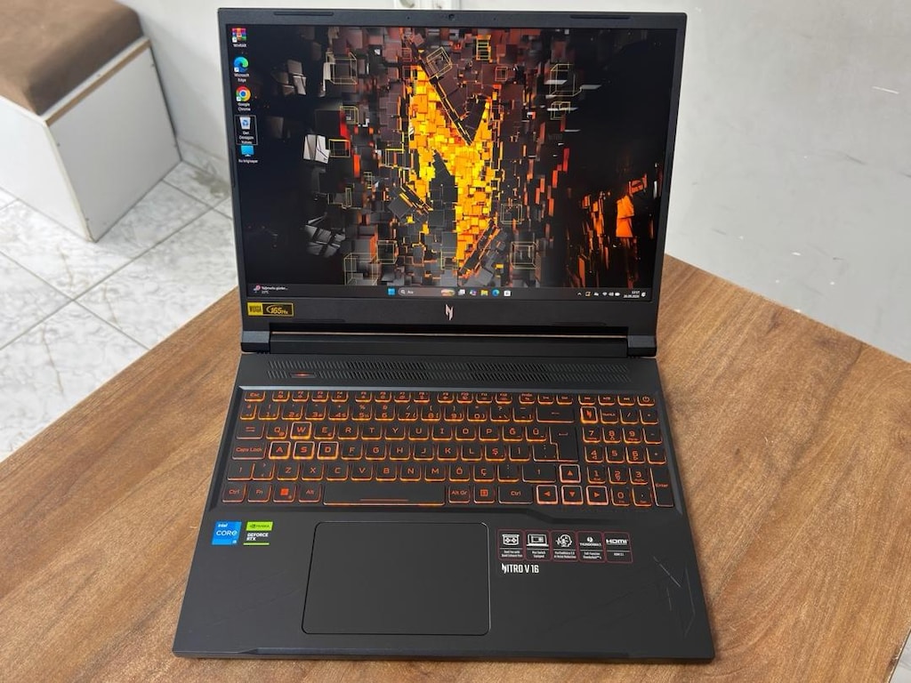 Acer Nitro V16 İ5-14450HX RTX4050 Gaming Laptop - 2