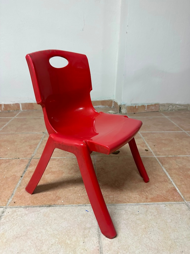 KLAS OFİS ÜSKÜDAR KIRMIZI PLASTİK ANAOKULU SANDALYESİ - 2