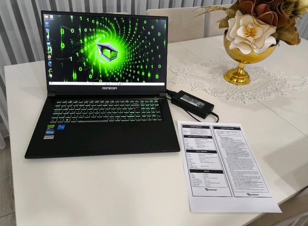 i7 12. Nesil Monster G@ming 17.3 dev ekranlı oyun canavarı laptop - 2