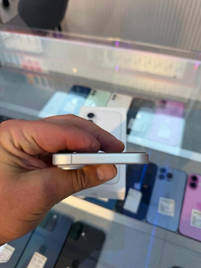 İPHONE 16 - 128GB NOKTA HATASIZ KOZMETİK 10/10 PİL-100 22 AY GARAN - 3