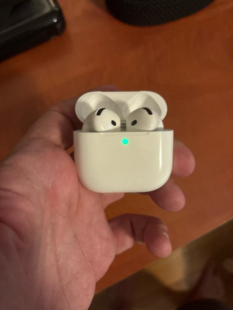 Apple Airpods 4 - 4