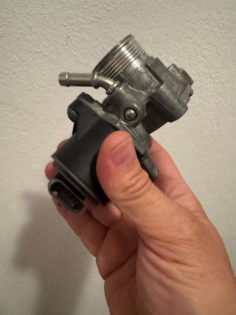 MERCEDES OM 654 motor orjinal çıkma EGR A1098852800A1 - 6