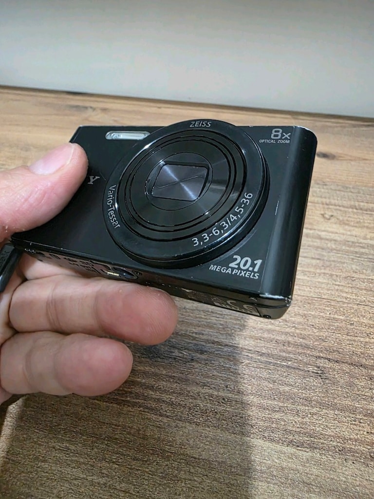 Sony Cyber-shot DSC-W830 - 4