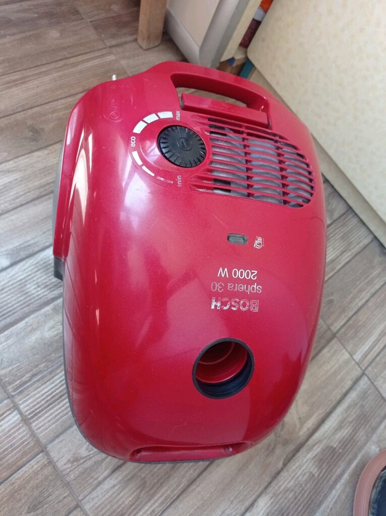 SÜPÜRGE BOSSCH 2000 WATT - 4