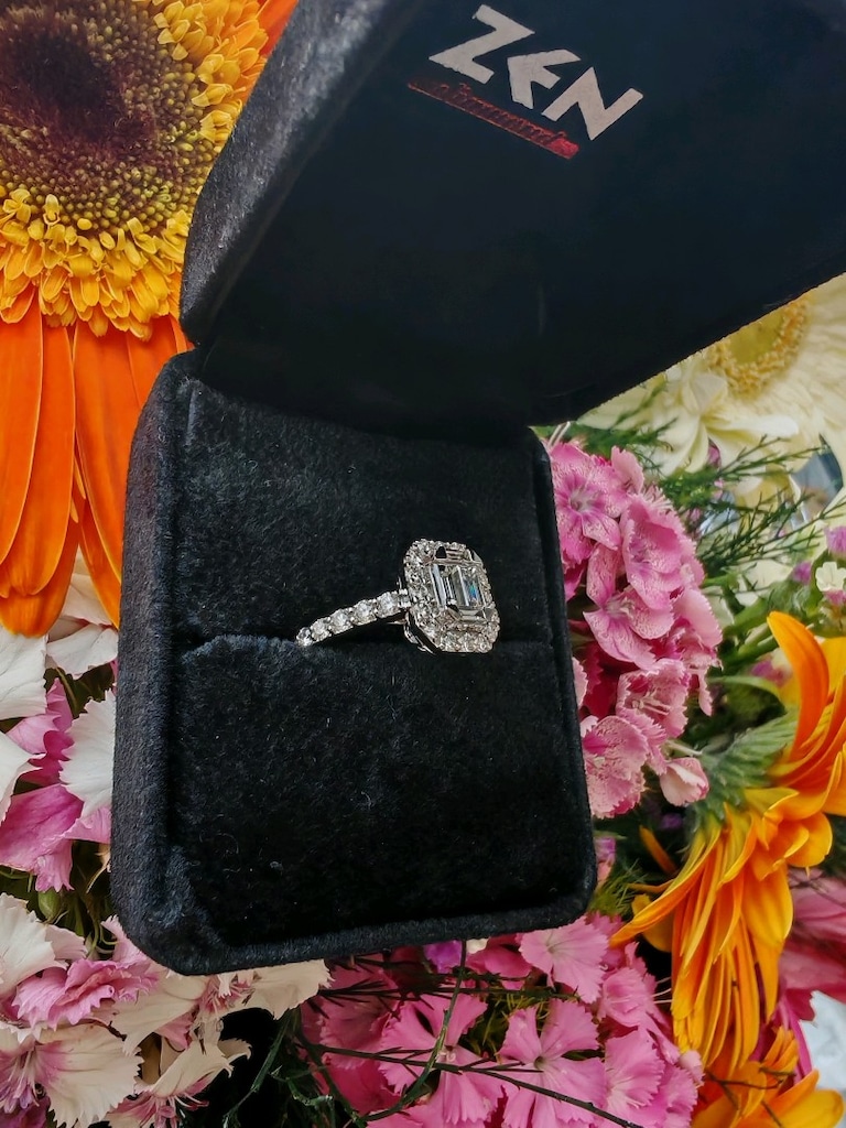 Zen Diamond Sertifikalı 0.98 ct Baget Pırlanta Sıfır - 2