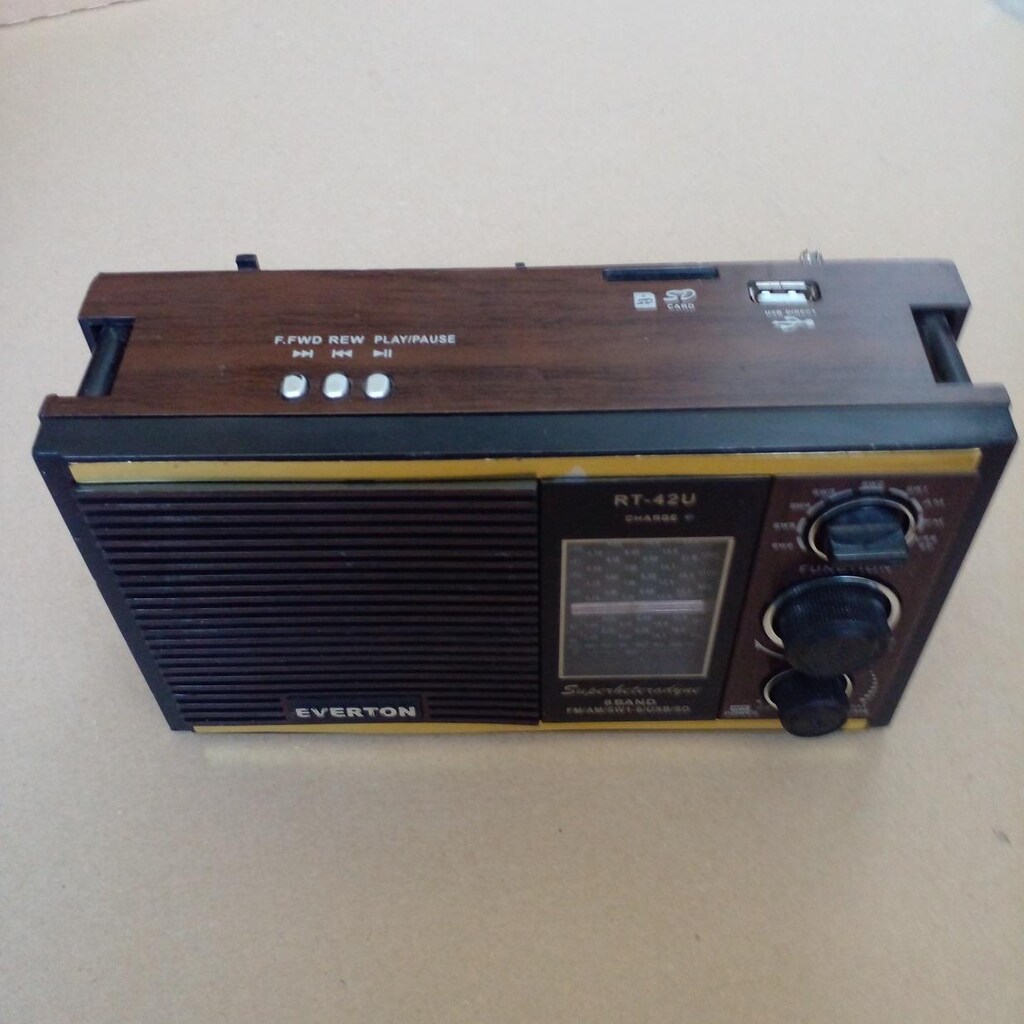 Everton Radyo - FM Orta ve Kısa Dalga - MP3 Çalar - Pilli Elektrikli - 3