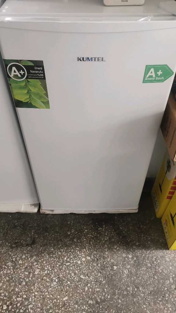 KUMTEL A +ENERJI 90 LİTRE HACİMLİ BÜRO TİPİ BUZDOLABI SIFIR YENI