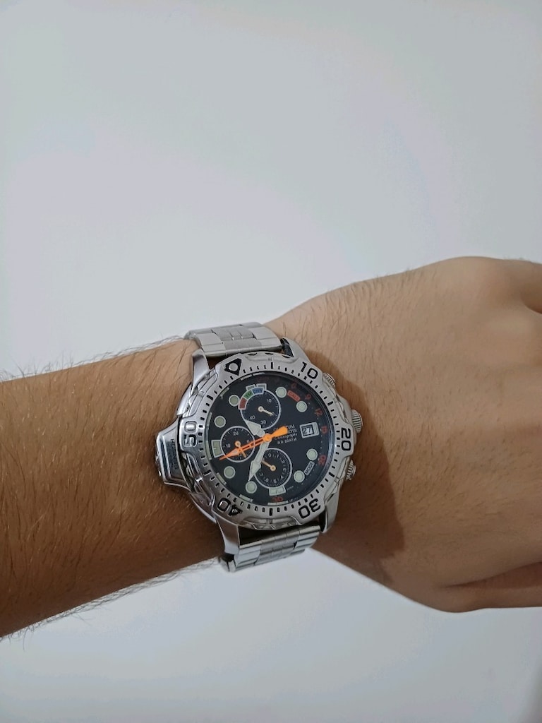 QUANTUM DEPTHMETER Chronographe WR. 20ATM - 2
