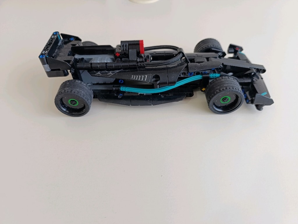 LEGO Technic 42165 - Mercedes-AMG F1 W14 E Performance Pull-Back - 6