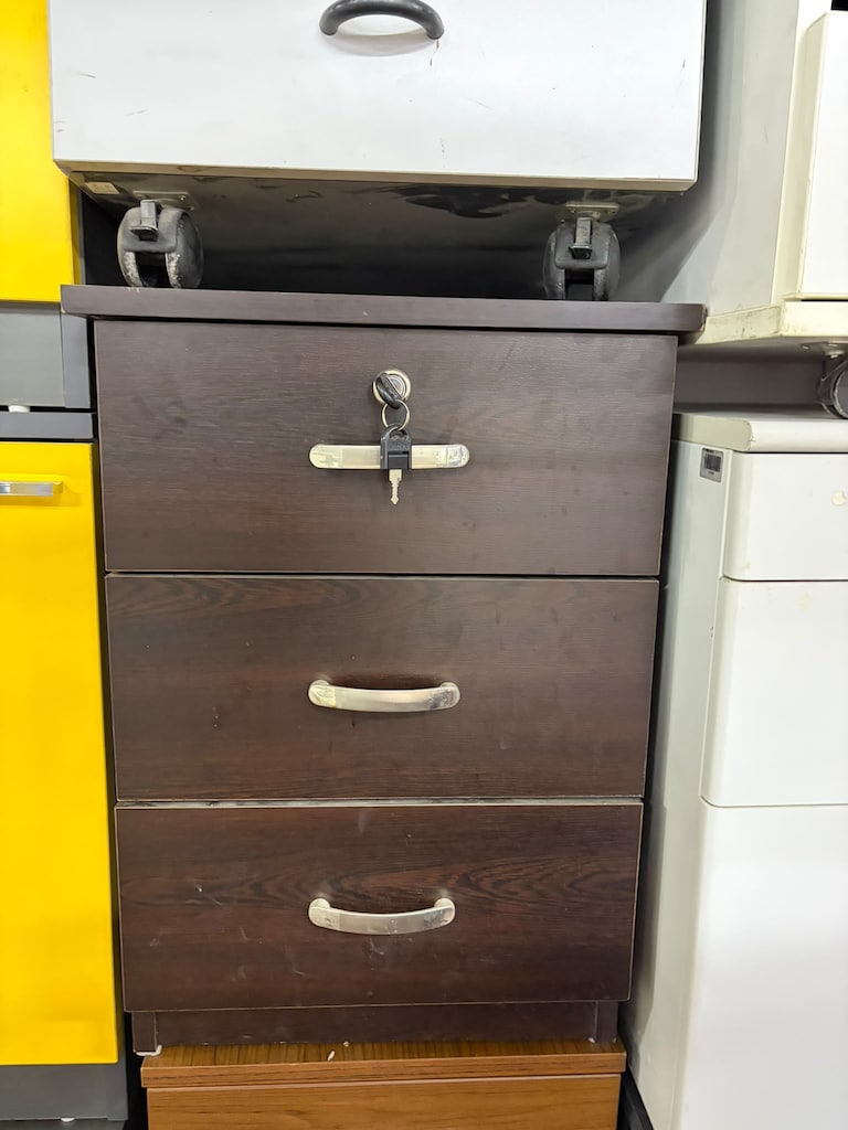 KLAS OFİS PENDİK 180x80 VENGE ÇALIŞMA MASASI İKİNCİ EL - 4