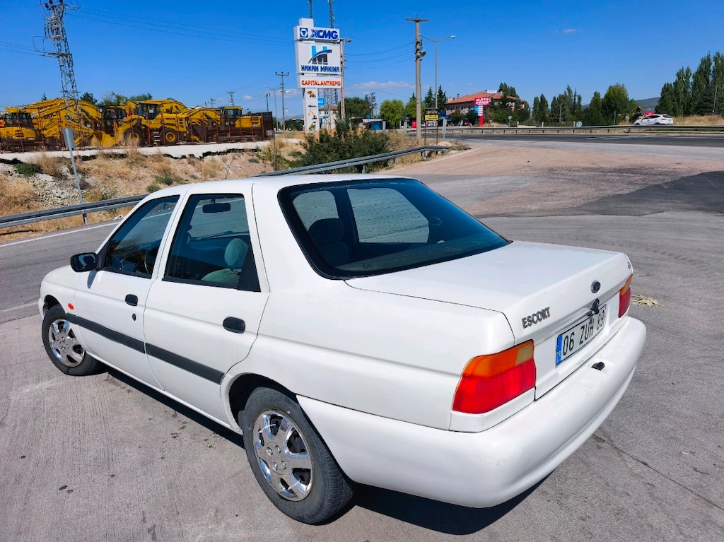 1998 model Ford escort değişensiz - 13