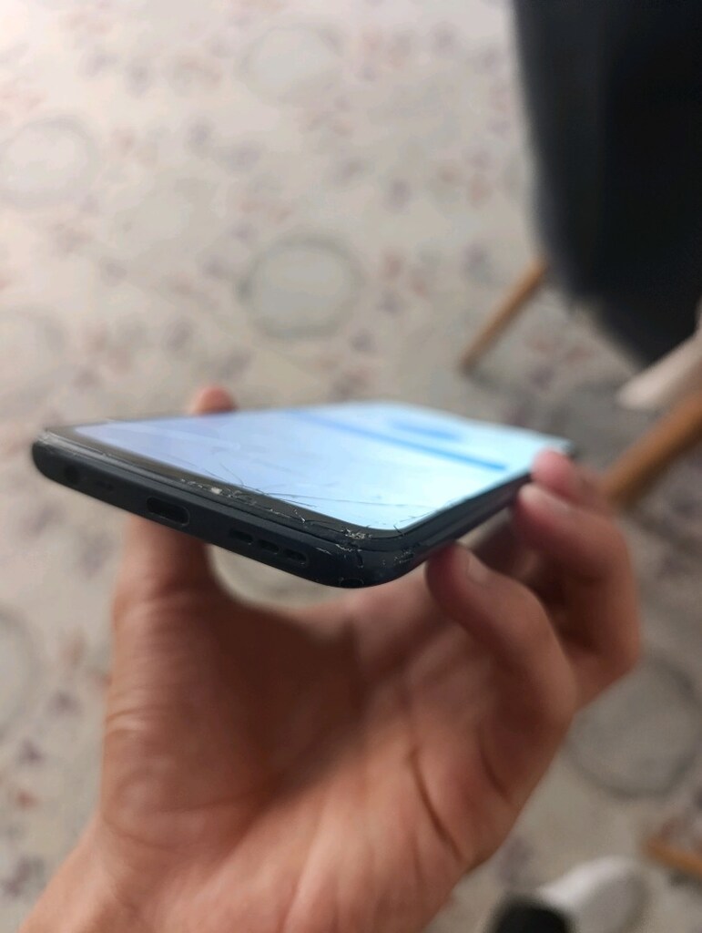 telefonun ekranı kırıık herşey çalışır durumda - 3