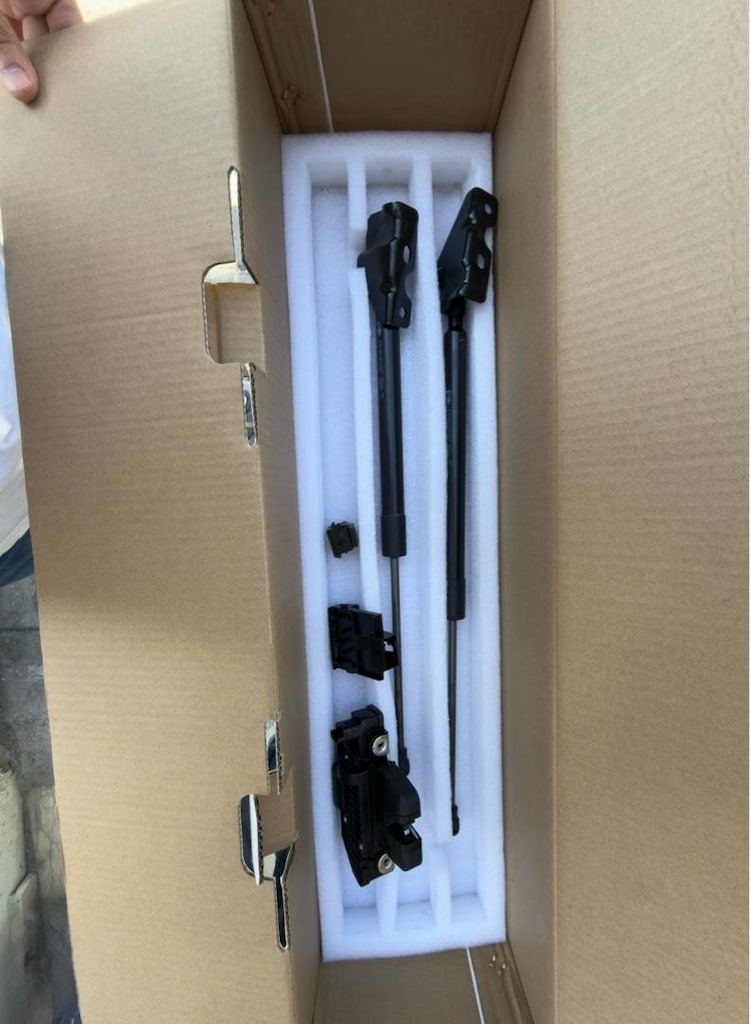 Peugeot 2008 2023 model GT donanım paket tüm bagaj seti
