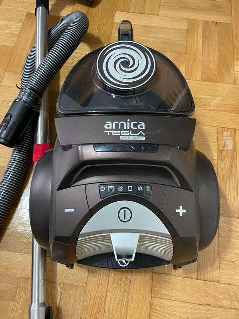 Arnica Tesla