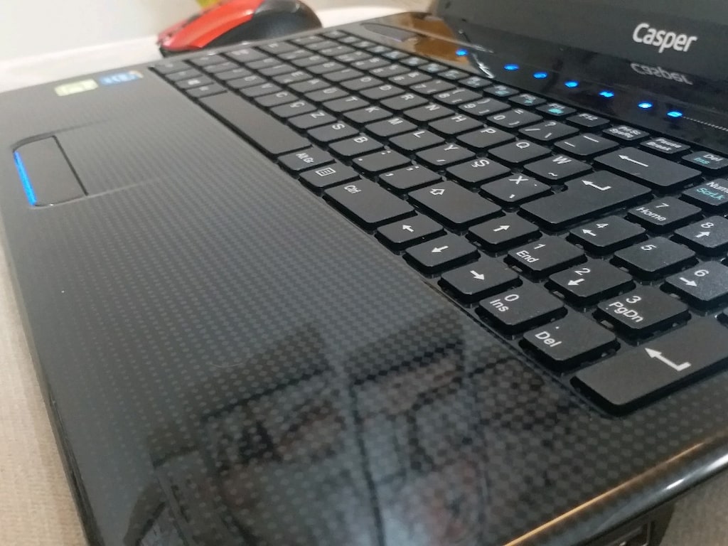 Sayfama Bakın... Tertemiz Mavi Işıklı Güçlü Nirvana i5 - 8gb RAM - SSD - 3