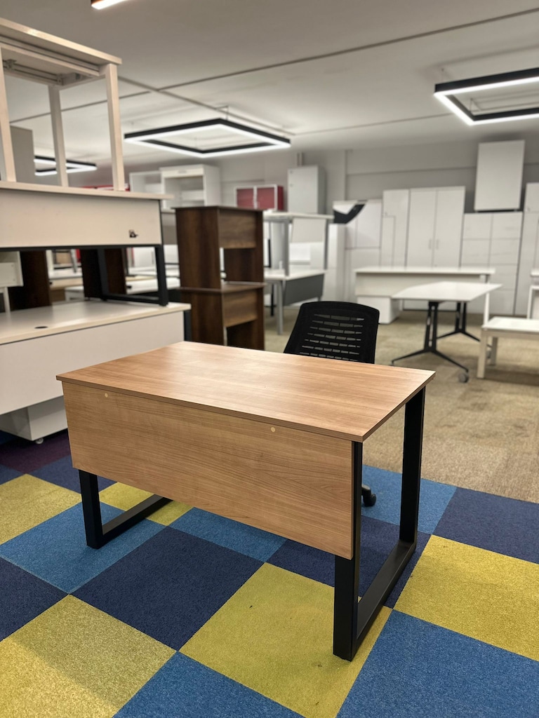 KLAS OFİS ÜSKÜDAR 120x70 MARBELLA KİRAZ ÇALIŞMA MASASI SIFIR - 3