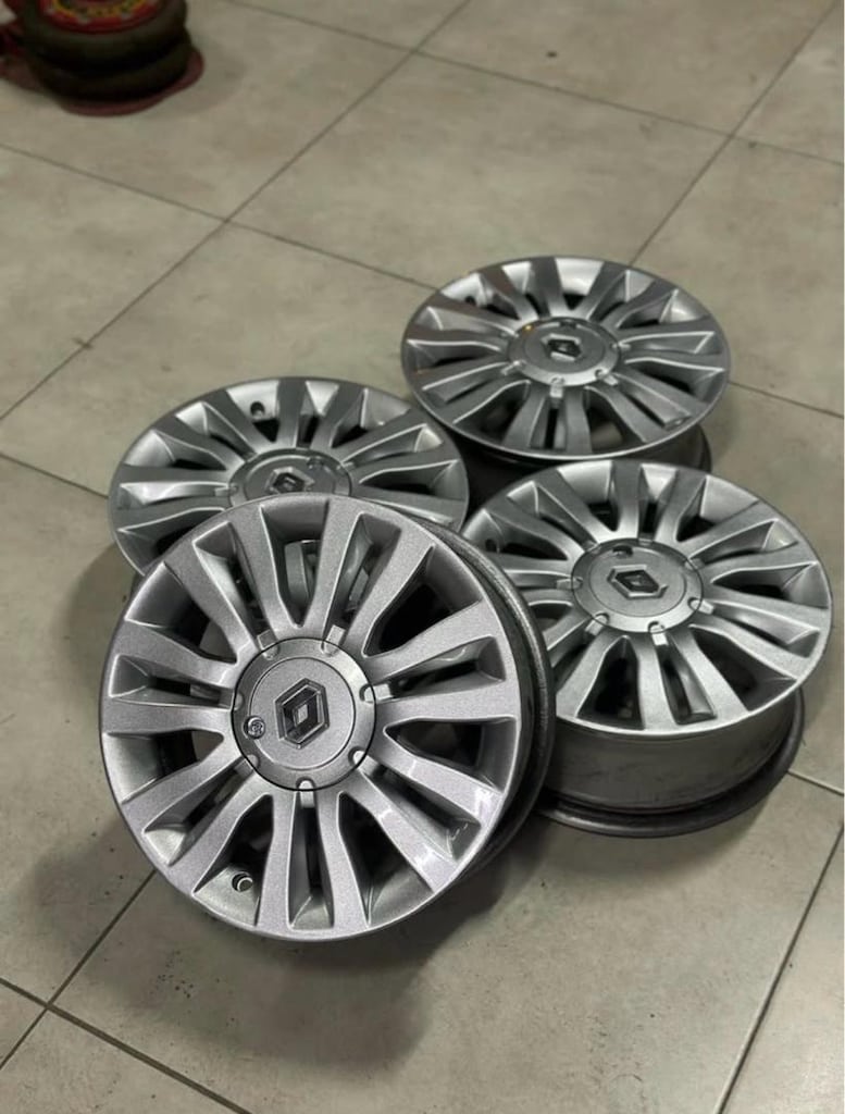 15 inç 4x100 orj clio jant takımı hatasız - 2