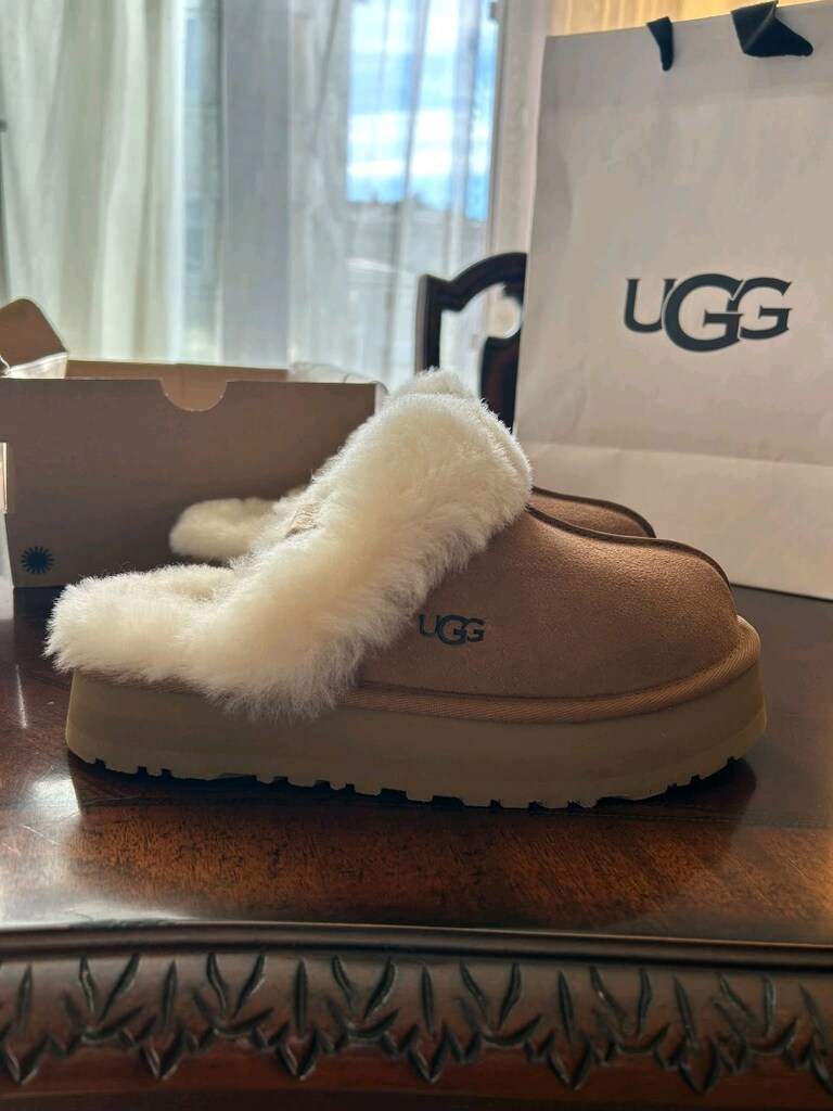 UGG Terlik — görsel 6/6