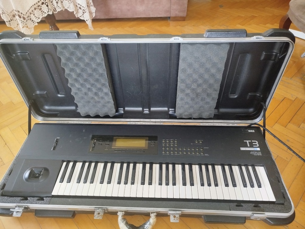 KORG T3 SYNTHESİZER MÜZİK İŞ İSTASYONU