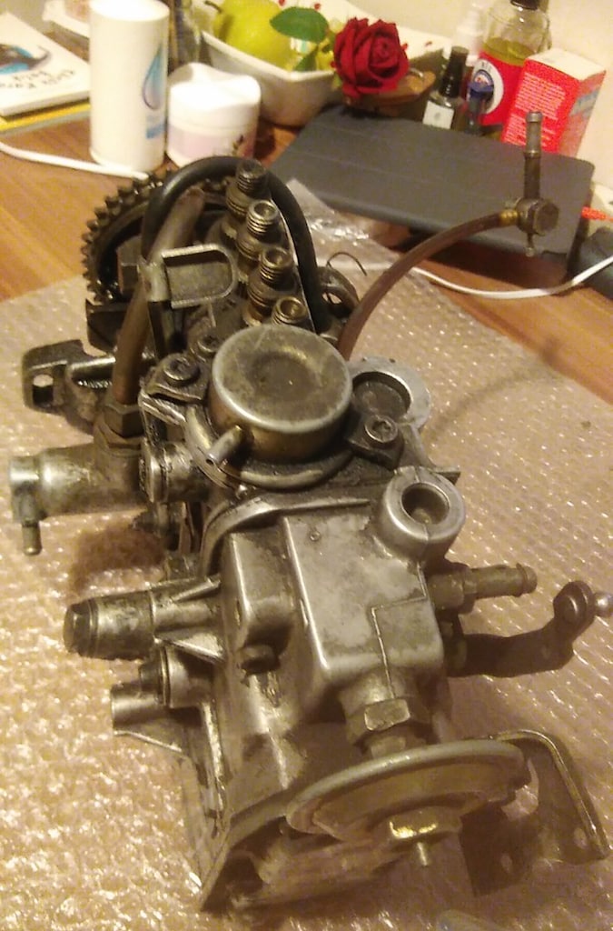 MERCEDES OM601 E BOSCH DİZEL YAKIT POMPASI W201 190 W124 W210 W202 - 14