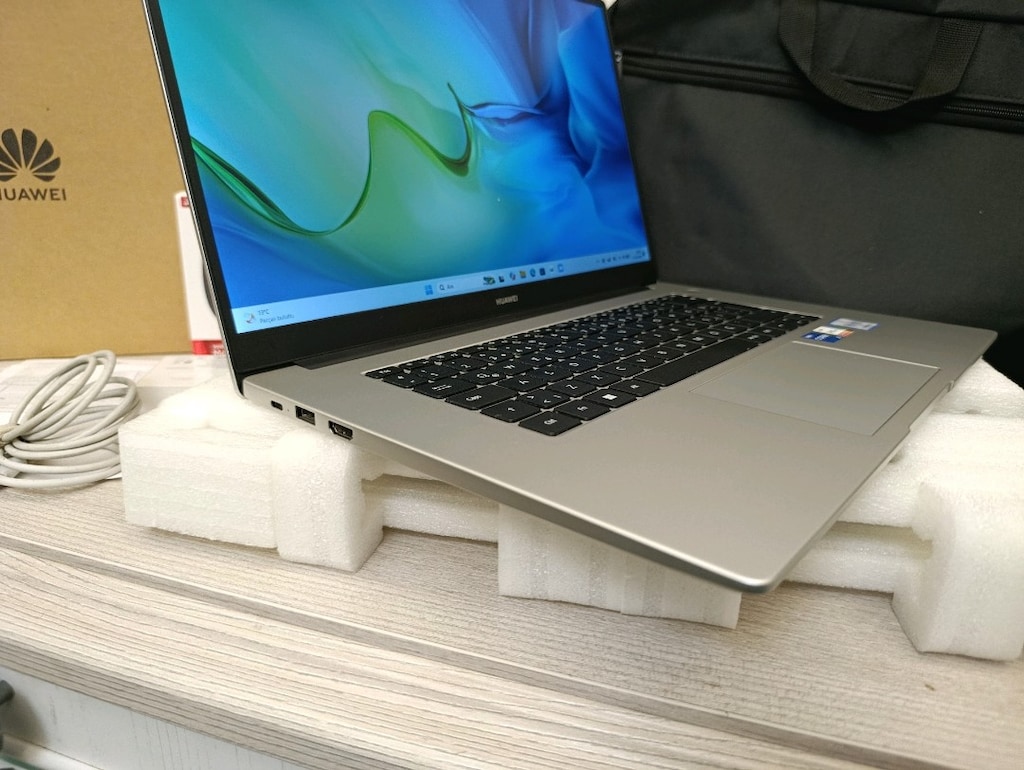 HATASIZ HUAWEI MATEBOOK D15 | i5-1155G7 | 8GB RAM | 256GB NVMe SSD | - 2