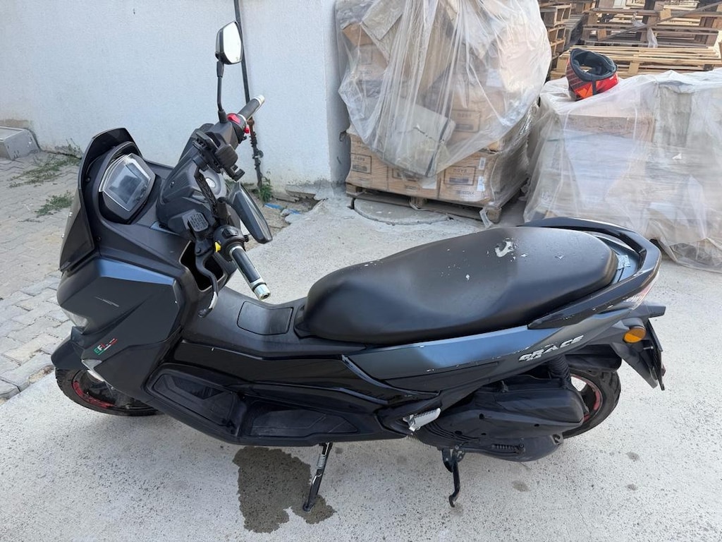Rks Grace 202 / 22 model / 11 km - 3
