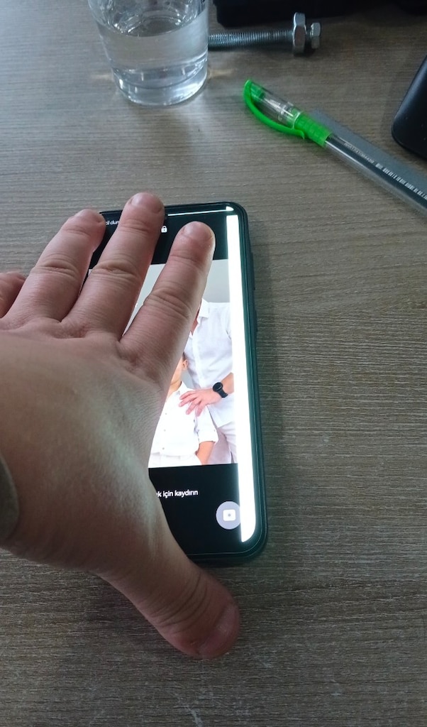 Siyah Akıllı Telefon - 2