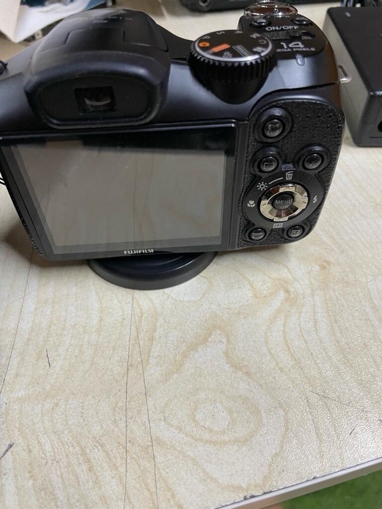 Fujifilm FinePix S2980, 14 megapiksel CCD sensör ve 18x optik zoom - 2