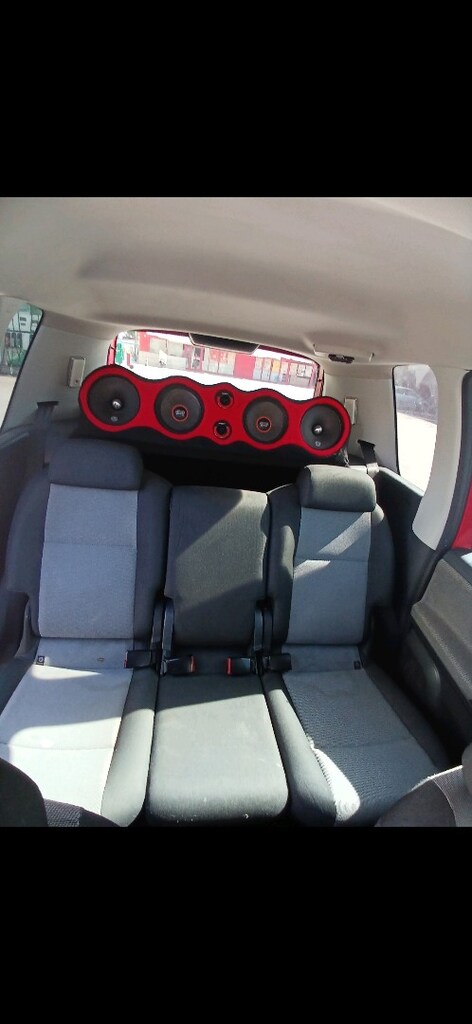 DİKKAT ÇEKMEK İSTEYENE 1.6 TDI ROOMSTER - 4