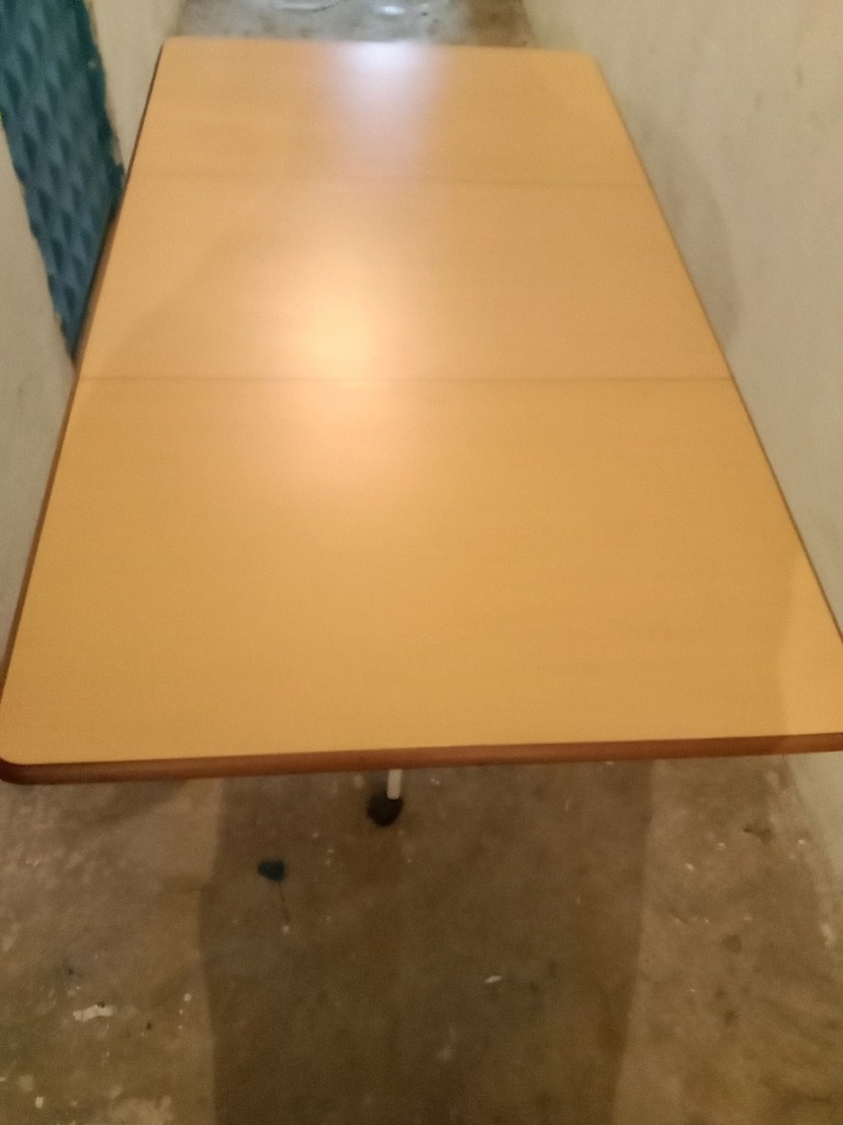 10 kişilik Masa çekmeçeli 2 kanat açılan tekerlekli boy 2.60 cm en 90 - 2