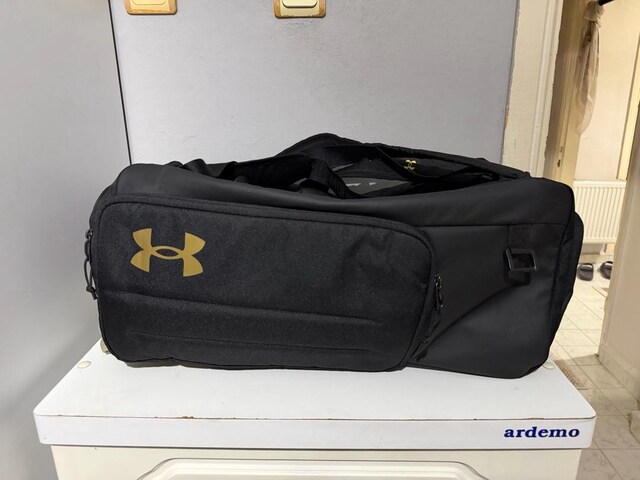Under Armour UA 45L çanta