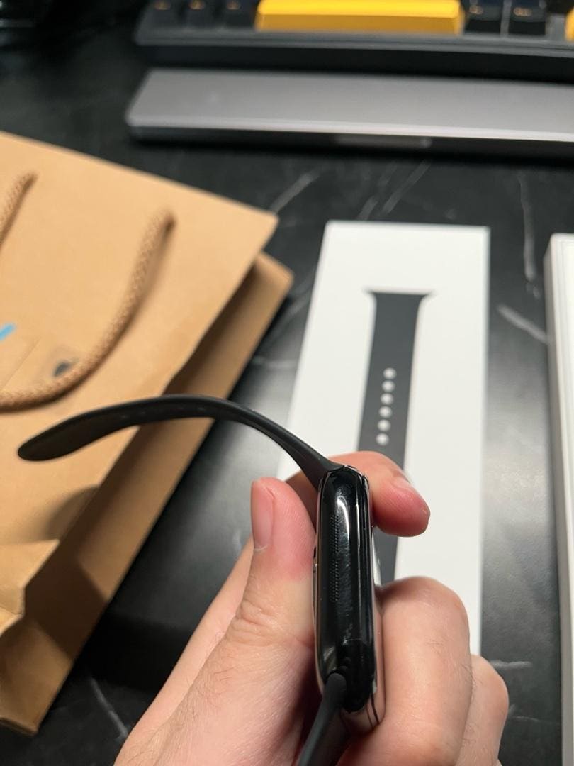Apple Watch 10. nesil 46mm - 2