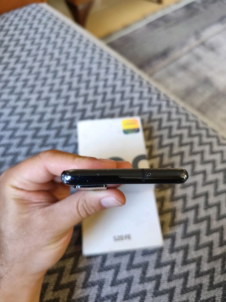 Samsung s20fe 128gb 6gb Türkiye cihazi - 6