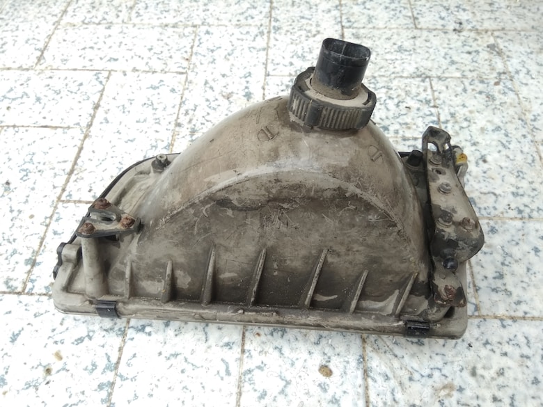 Mazda mpv sağ ön far orijinal çıkma parça - 3