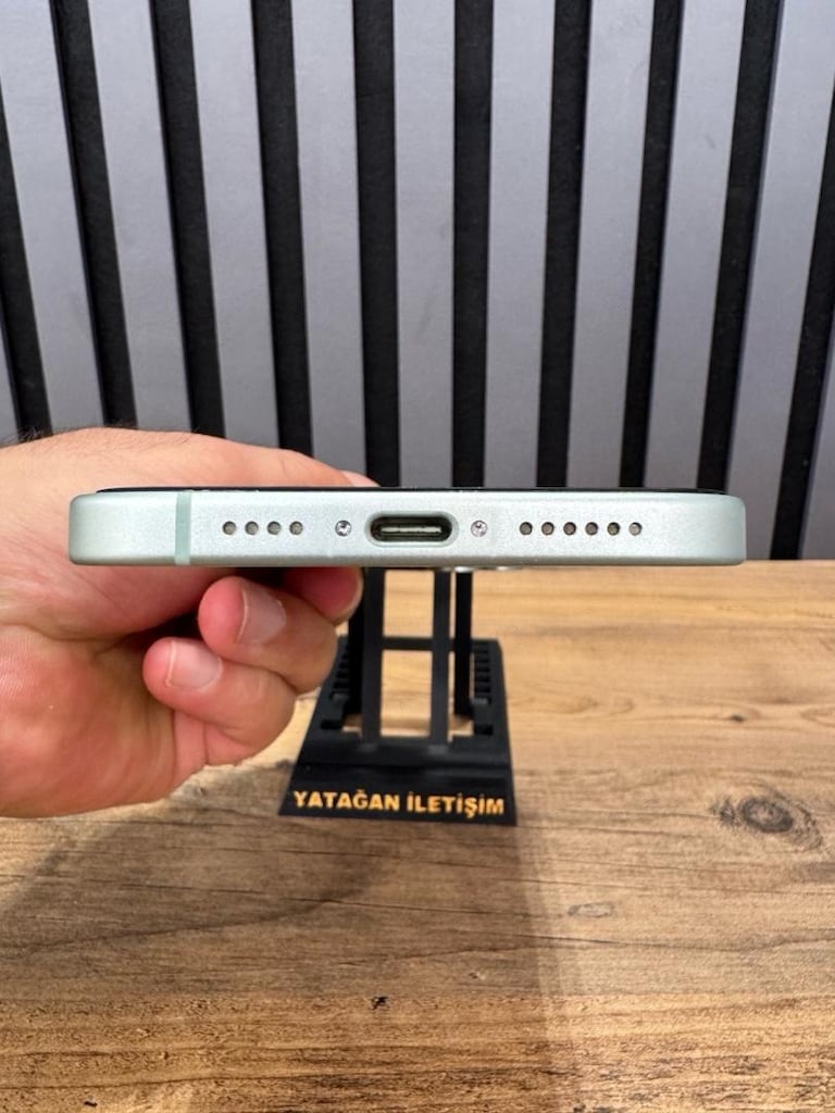 İphone 15 Plus Yeşil 128GB - 6