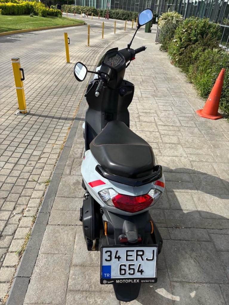 2021 Peugeot Kisbee - 2