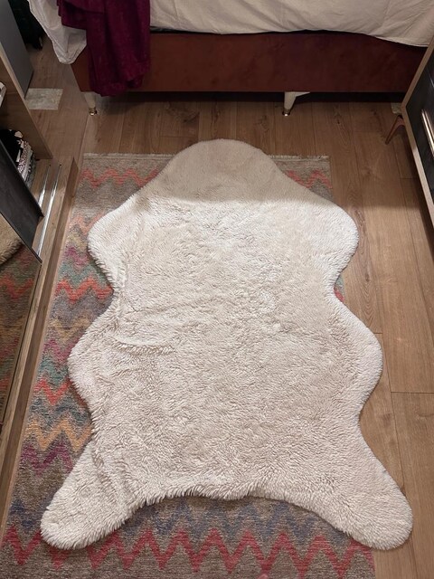 Peluş Halı Çok Temiz