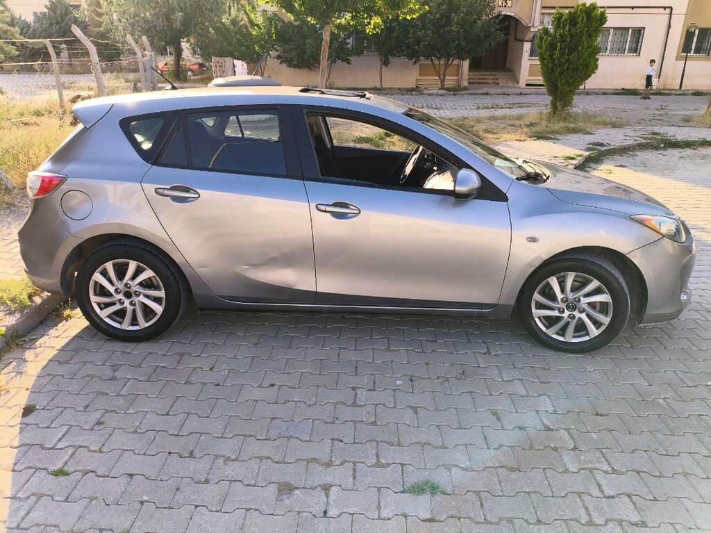 memurdan temiz azz kilometreli Mazda 3 2012 - 4