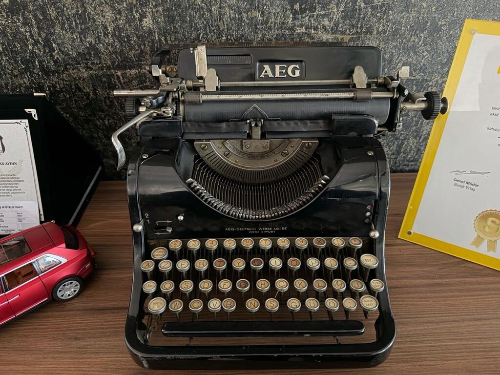 AEG ANTİKA DAKTİLO - 2